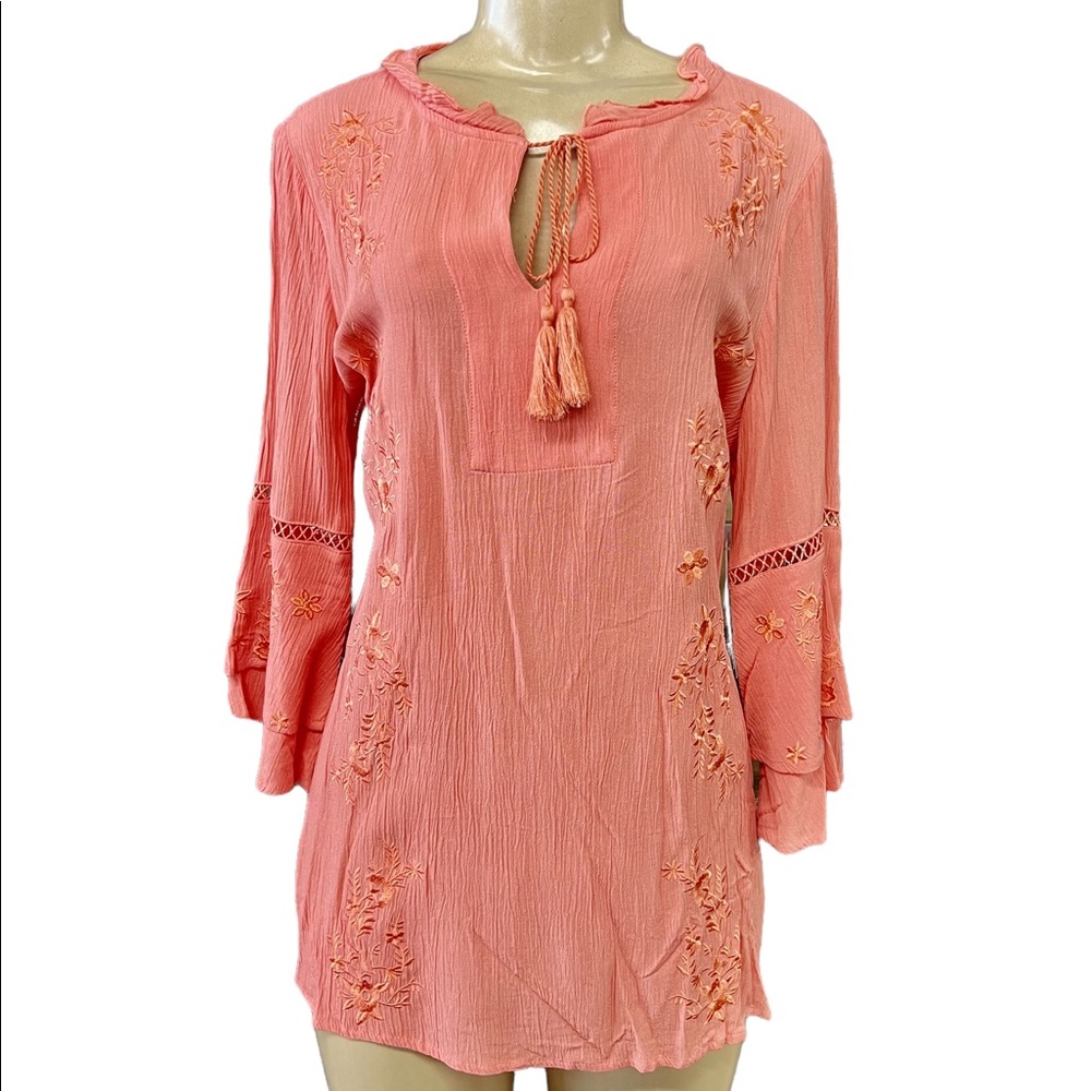 Woman’s fever blouse